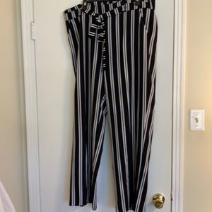 Size XL elastic waist with front tie pull on pant
